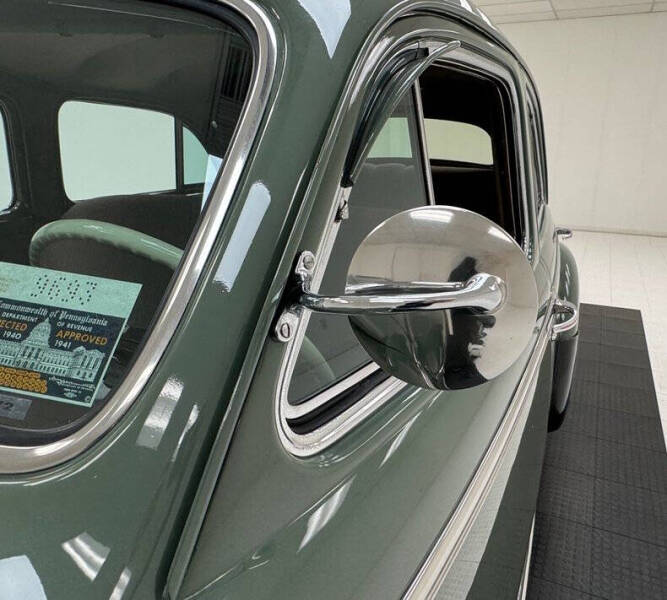 1940 Oldsmobile Custom Cruiser