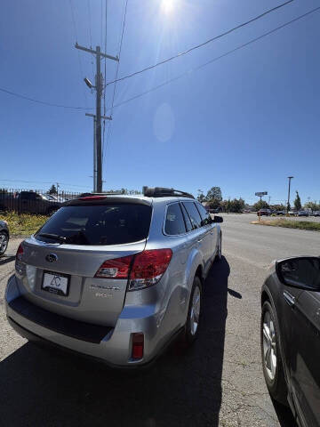 2013 Subaru Outback 2.5i Premium