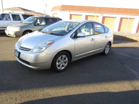 2005 Toyota Prius for sale at ARISTA CAR COMPANY LLC in Portland OR