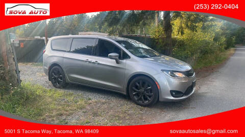 2018 Chrysler Pacifica Touring Plus