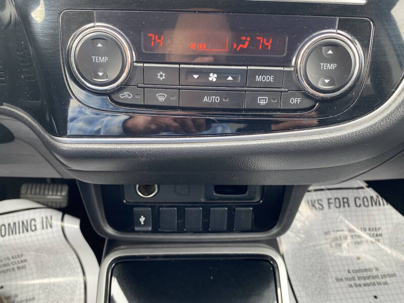 2019 Mitsubishi Outlander SEL