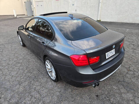 2012 BMW 3 Series 328i