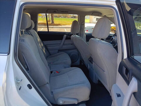 2013 Toyota Highlander Plus