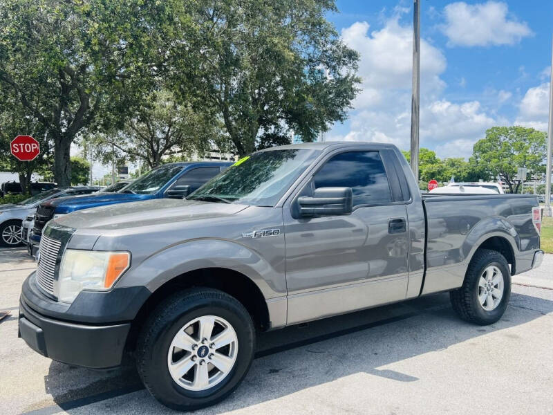2013 Ford F-150 for sale at DAN'S DEALS ON WHEELS AUTO SALES, INC. in Davie FL
