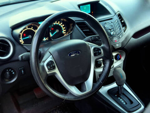 2015 Ford Fiesta SE