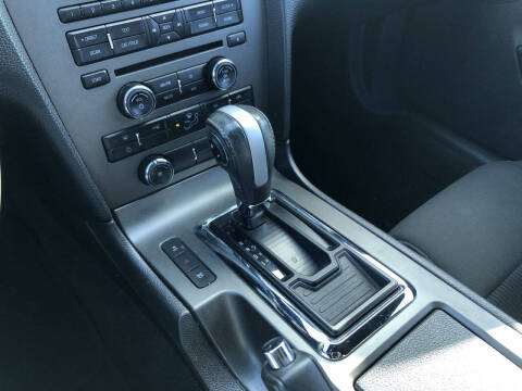 2014 Ford Mustang V6