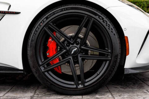 2025 Aston Martin Vantage