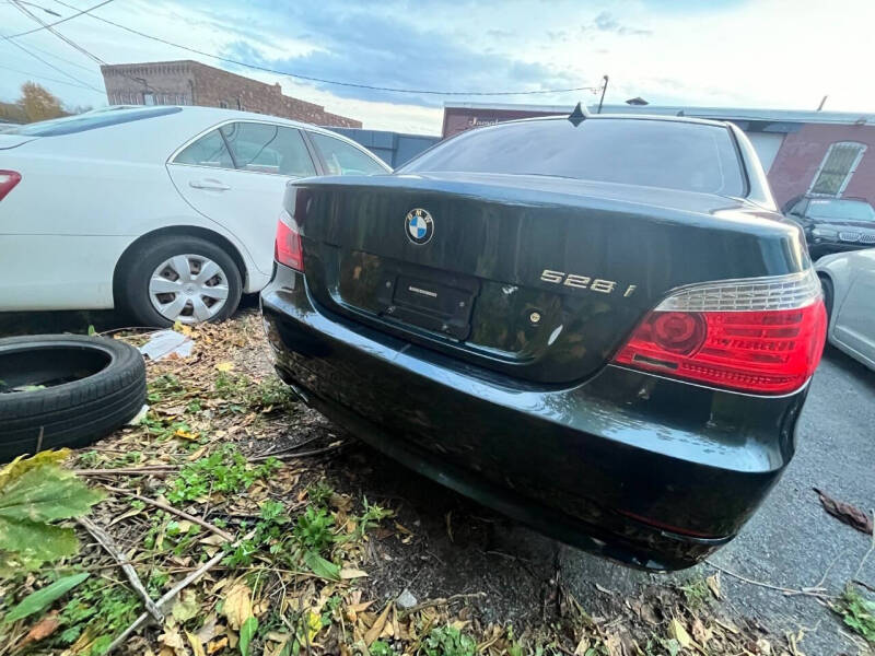2010 BMW 5 Series 528i xDrive