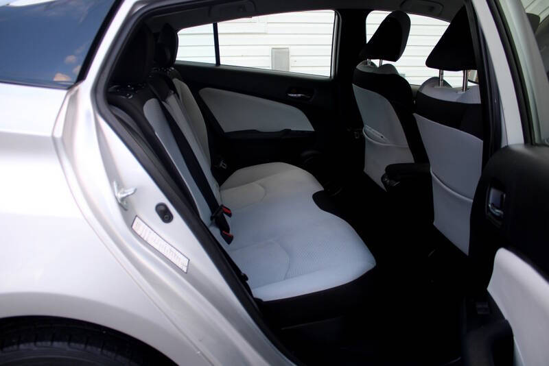 2020 Toyota Prius LE