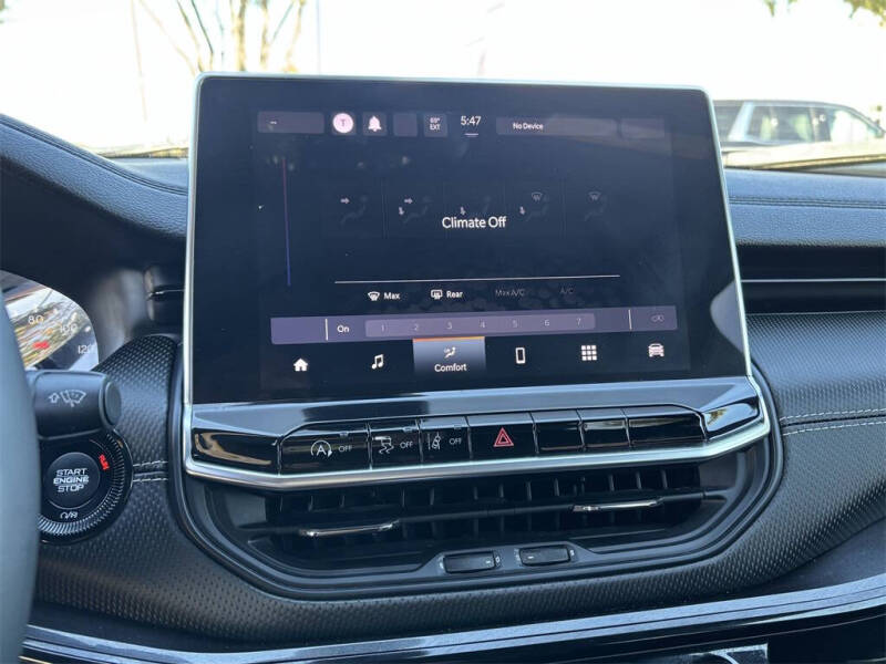 2023 Jeep Compass Altitude