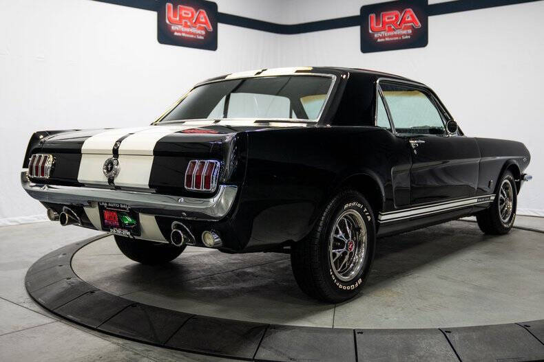 1965 Ford Mustang