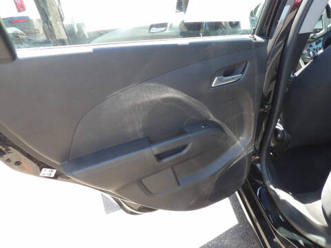 2016 Chevrolet Sonic LT Auto