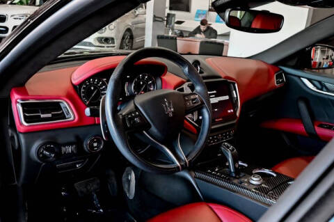 2022 Maserati Ghibli Modena Q4