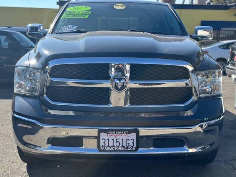 2017 RAM 1500 SLT