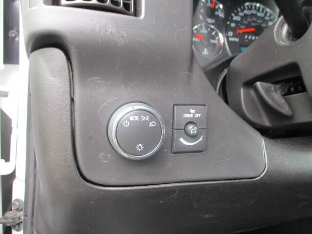 2024 Chevrolet Express 2500
