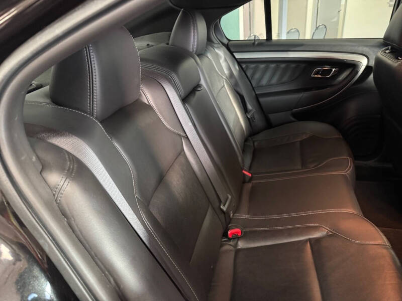 2015 Ford Taurus SEL