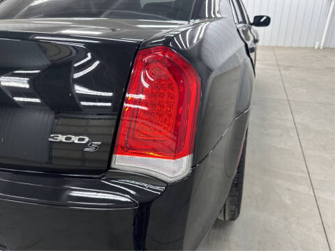2019 Chrysler 300 S
