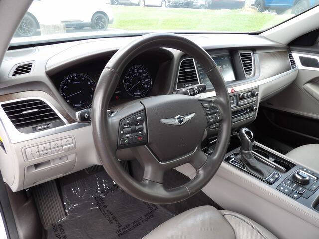 2017 Genesis G80