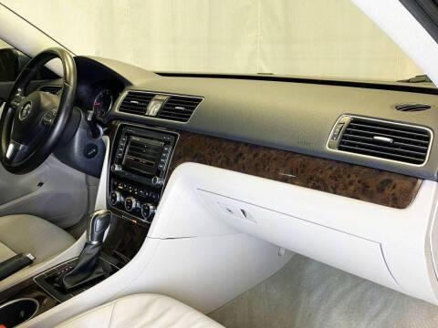 2014 Volkswagen Passat 2.0L TDI SEL Premium