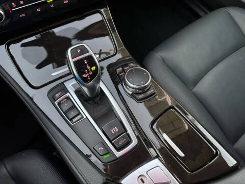 2016 BMW 5 Series 528i