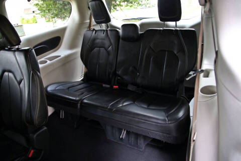 2020 Chrysler Voyager LXi