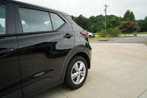 2025 Nissan Kicks Play S