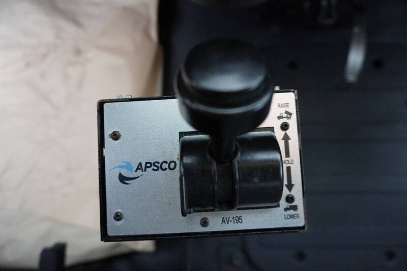 2015 Freightliner M2 106