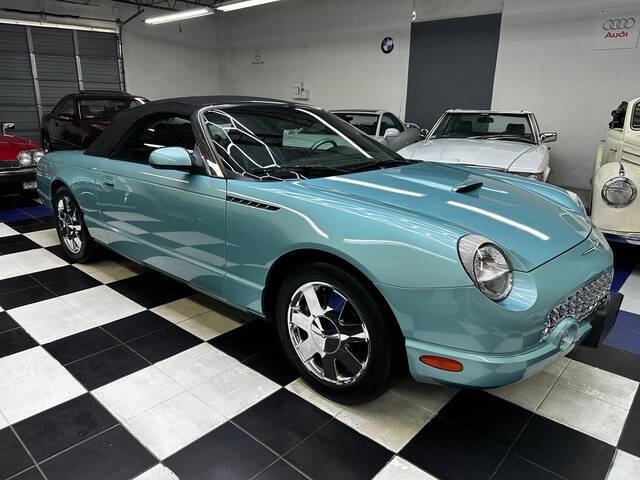 2002 Ford Thunderbird Deluxe