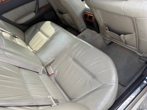 2000 Infiniti Q45