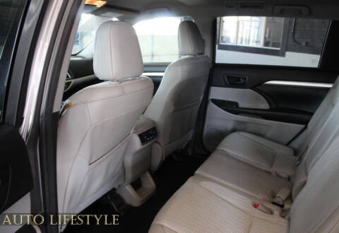 2018 Toyota Highlander LE