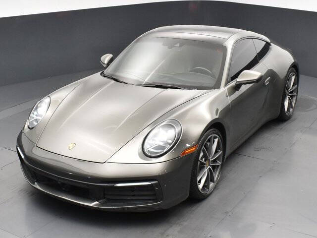 2022 Porsche 911 Carrera