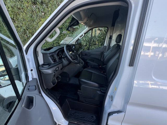 2025 Ford Transit 250