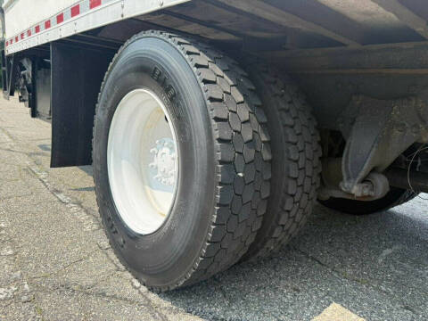 2016 Freightliner M2 106