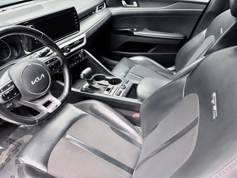 2022 Kia K5