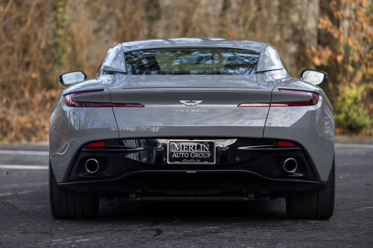 2018 Aston Martin DB11 8