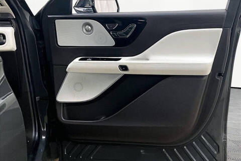 2022 Lincoln Aviator Black Label