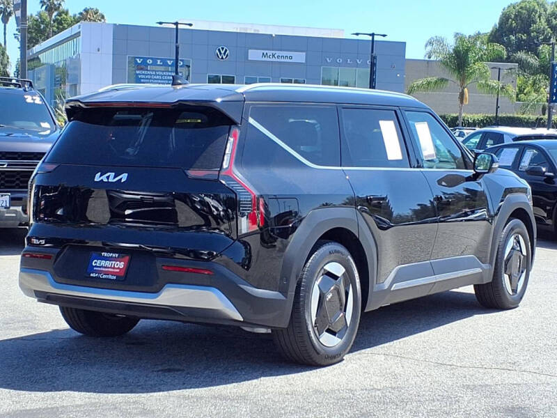 2026 Kia EV9 Wind