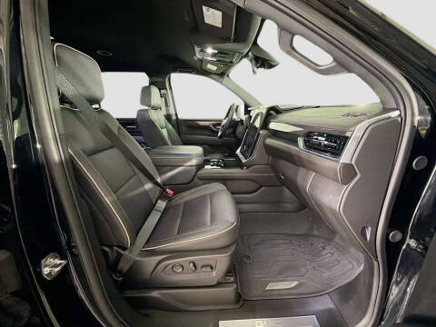 2025 GMC Yukon Elevation