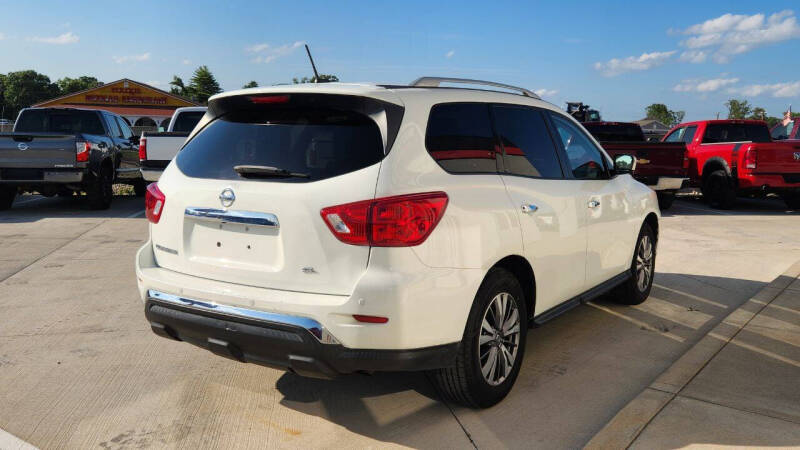 2018 Nissan Pathfinder SL