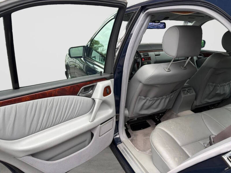 1999 Mercedes-Benz E-Class E 320