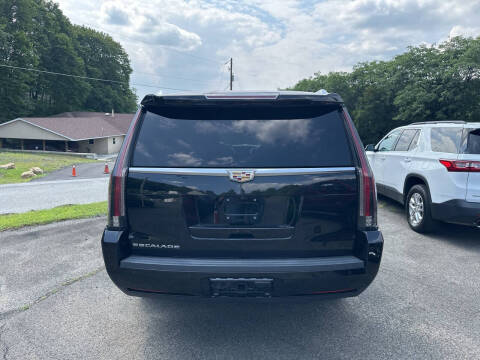 2018 Cadillac Escalade ESV Luxury