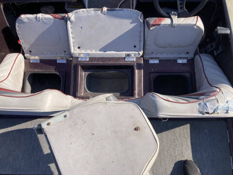 1990 Champion Fish And Ski