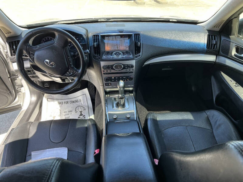 2015 Infiniti Q40