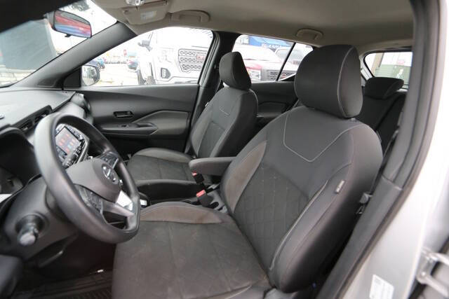 2019 Nissan Kicks SV