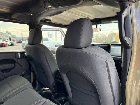 2025 Jeep Gladiator NightHawk