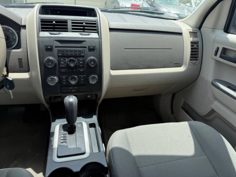 2010 Ford Escape XLS