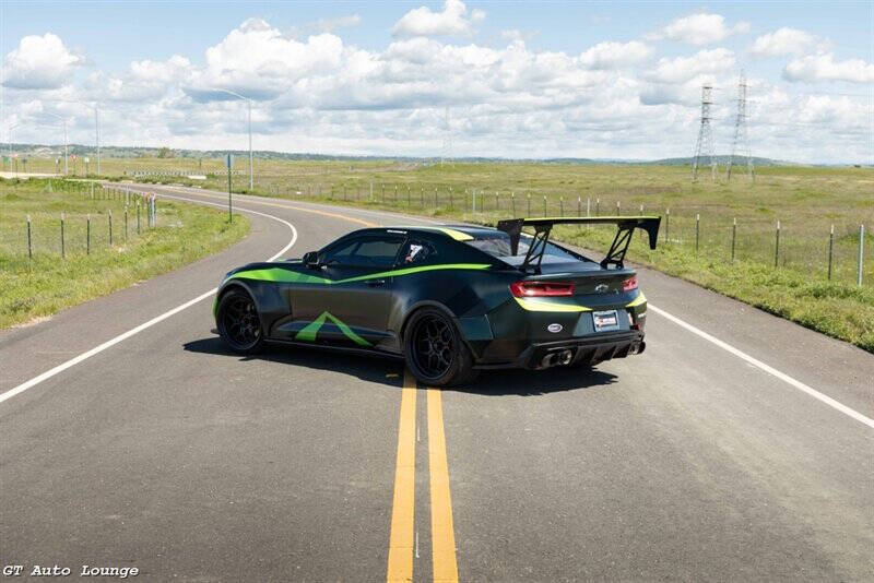 2018 Chevrolet Camaro 52