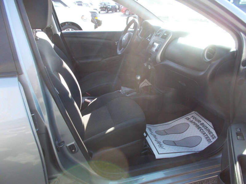 2013 Nissan Versa 1.6 SL