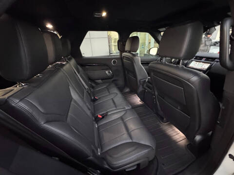 2020 Land Rover Discovery SE