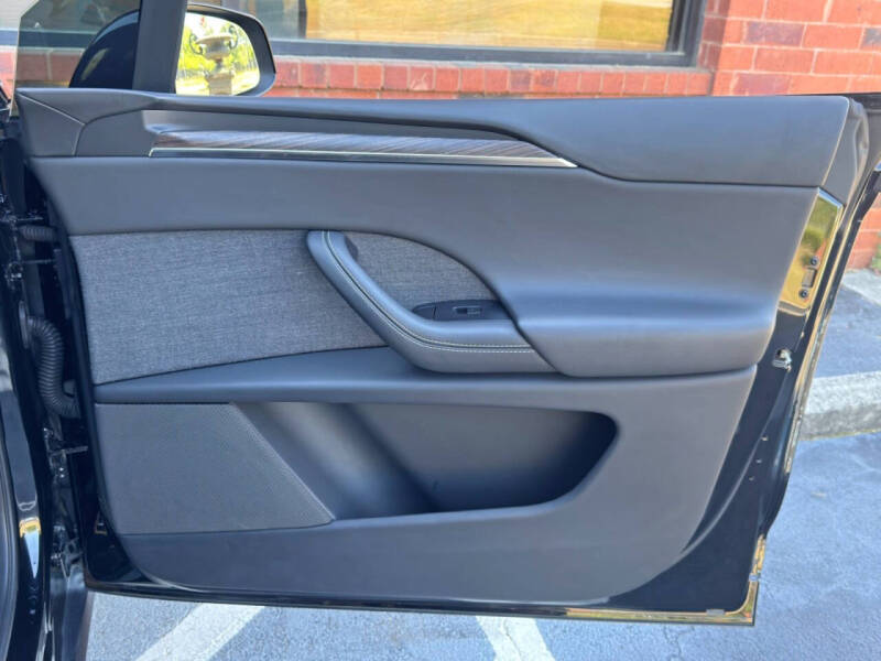 2023 Tesla Model X Standard Range